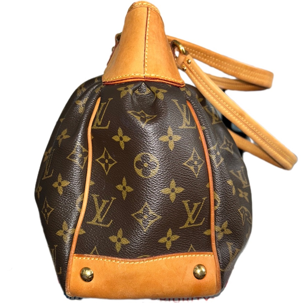 LOUIS VUITTON Boetie Shoulder Bag - Picture 10 of 13